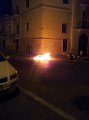 Incendiati bidoni raccolta carta nella notte