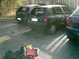 Due auto a fuoco in via Casamassima