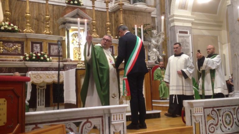 Il cuore d’argento al braccio di S. Maria del Pozzo