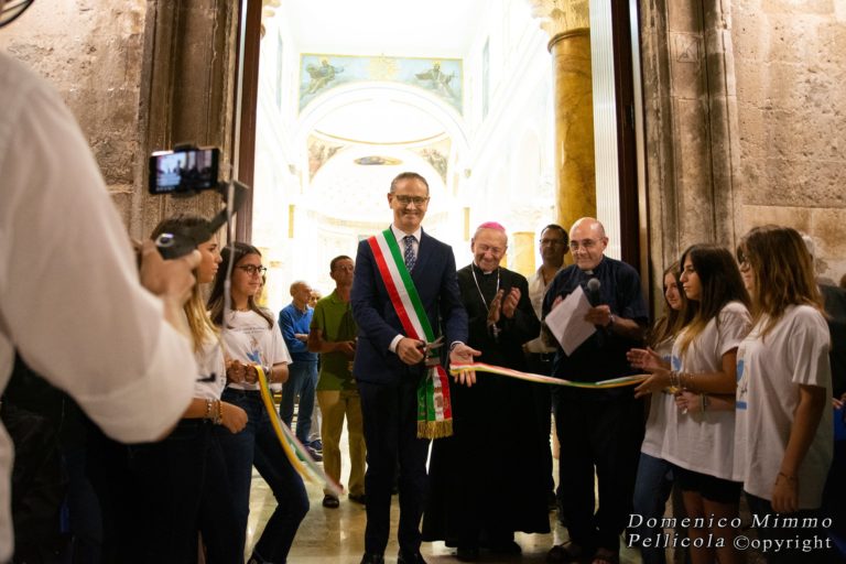 Via Regina Sforza: inaugurata la nuova piazza!